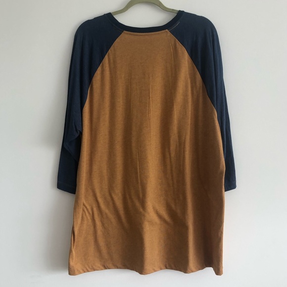 Like New Men’s Levi Shirt - Picture 7 of 8